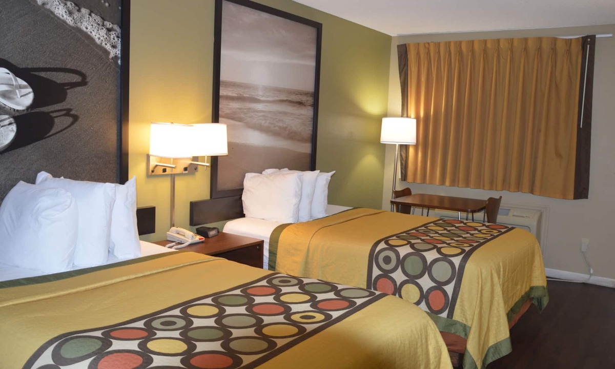 Monticello Hotel | Super 8 by Wyndham Monticello