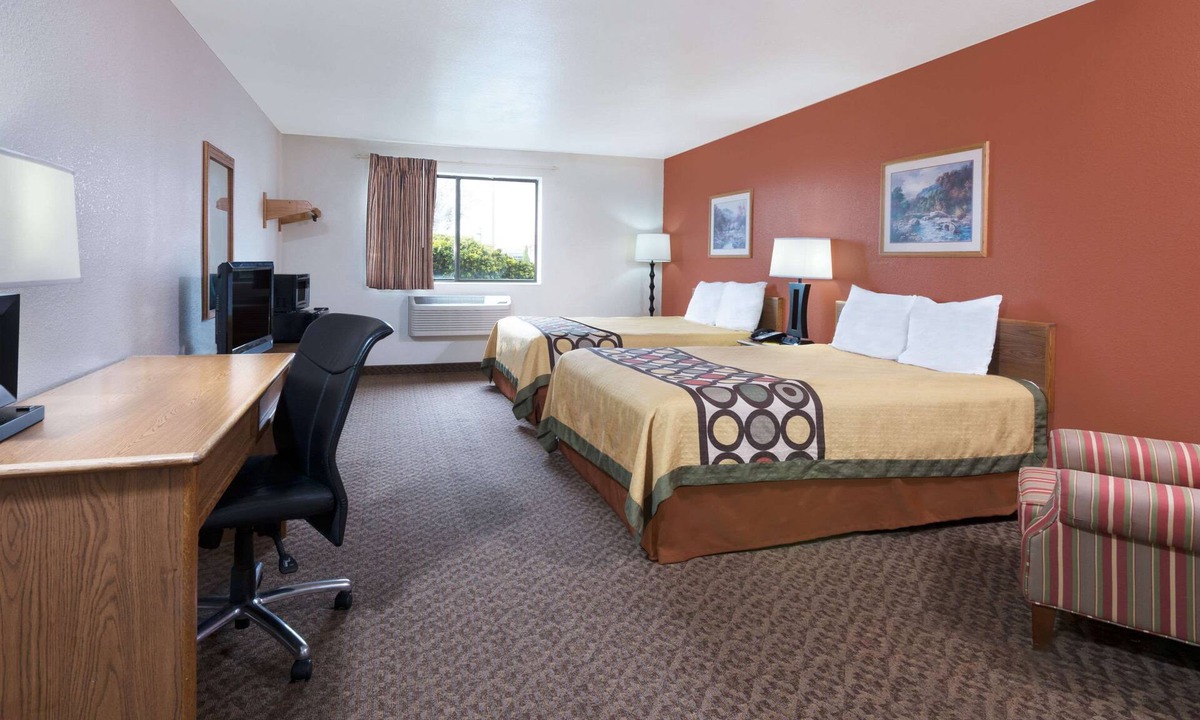 Dellslow Hotel | Super 8 by Wyndham Morgantown