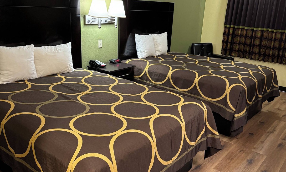 Moriarty Hotel | Super 8 by Wyndham Moriarty
