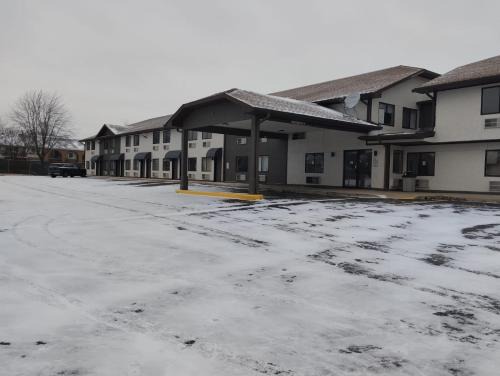 Morris Hotel | Super 8 by Wyndham Morris