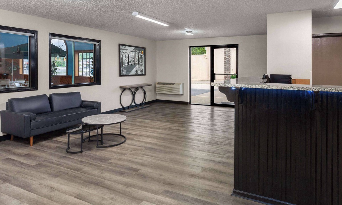 Mount Vernon Hotel | Super 8 by Wyndham Mt. Vernon