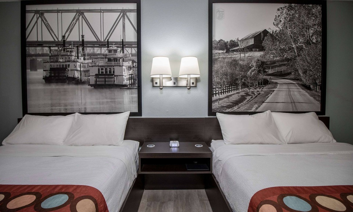 Owensboro Hotel | Super 8 by Wyndham Owensboro