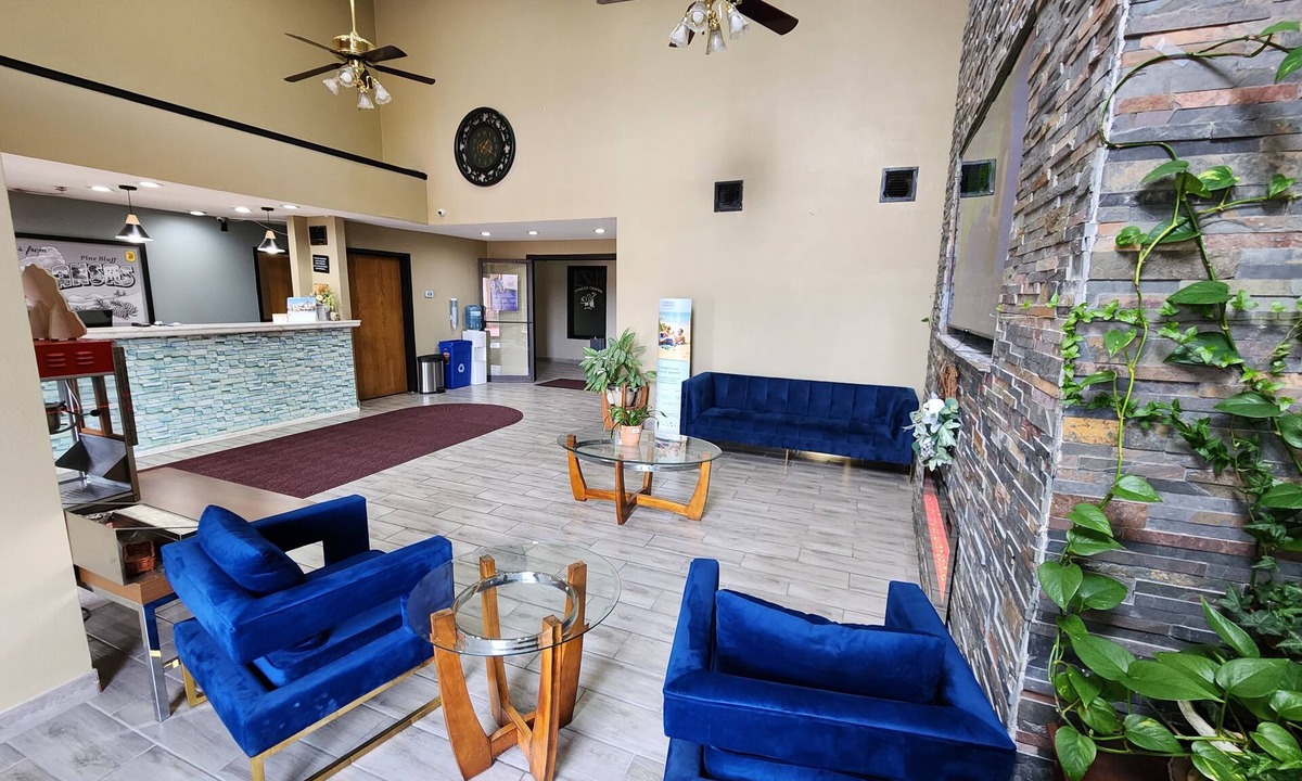 Pine Bluff Hotel | Super 8 by Wyndham Pine Bluff