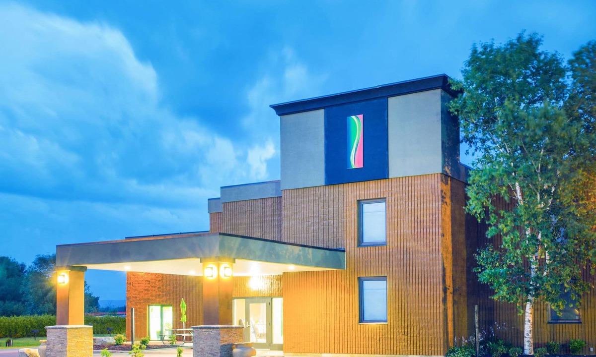 Plattsburgh Hotel | Super 8 by Wyndham Plattsburgh