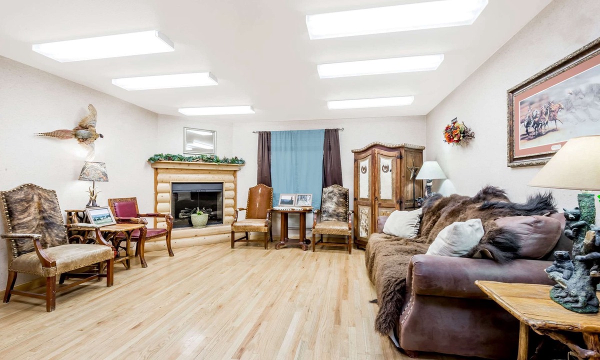 Powell Hotel | Super 8 by Wyndham Powell