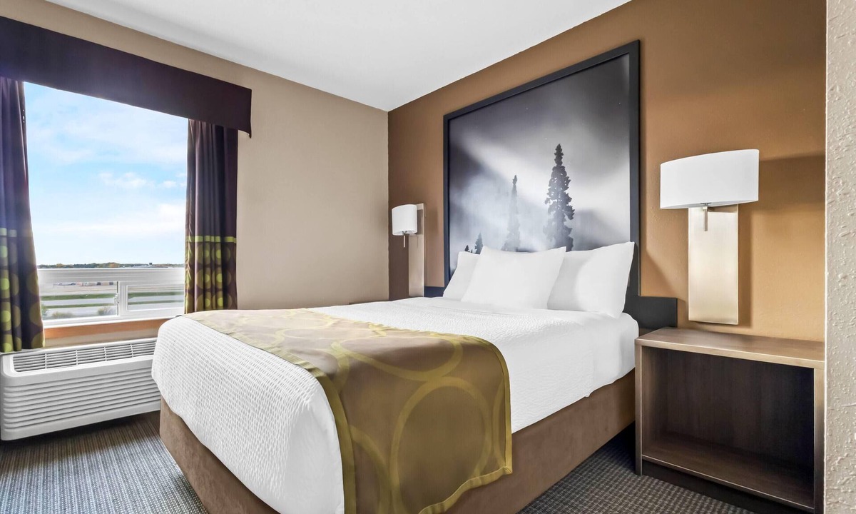 Prince Albert Hotel | Super 8 by Wyndham Prince Albert