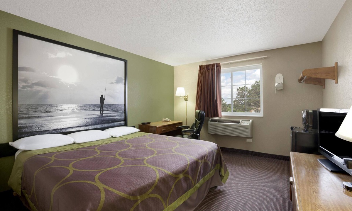 Pulaski Hotel | Super 8 by Wyndham Pulaski