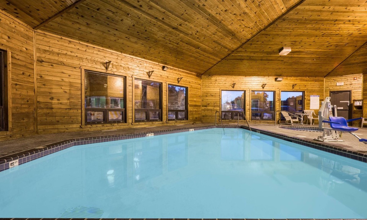 Red Wing Hotel | Super 8 by Wyndham Red Wing
