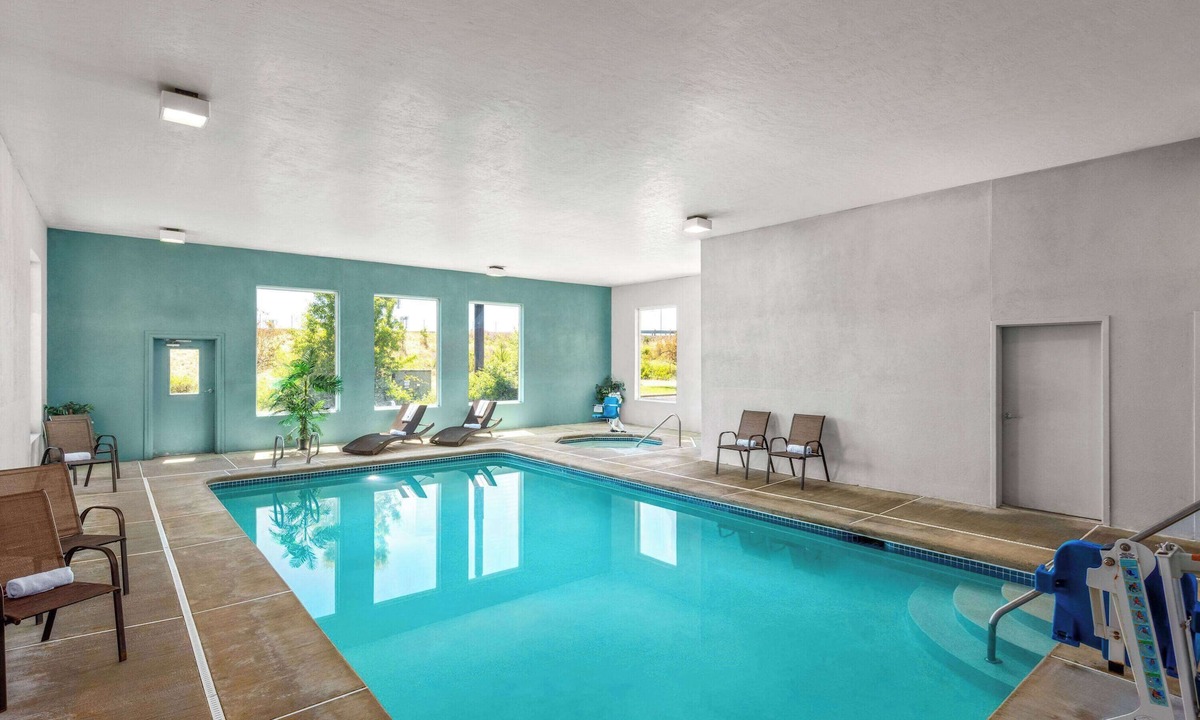 Roseburg Hotel | Super 8 by Wyndham Roseburg