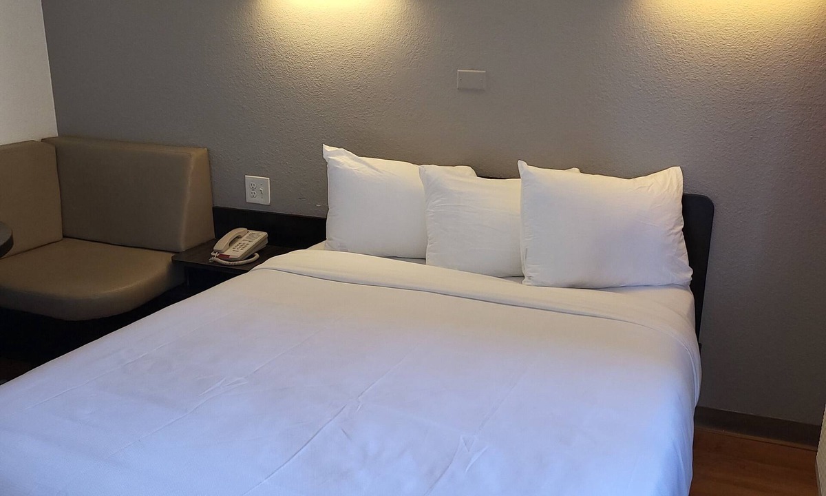 Santa Clara Hotel | Super 8 by Wyndham Santa Clara