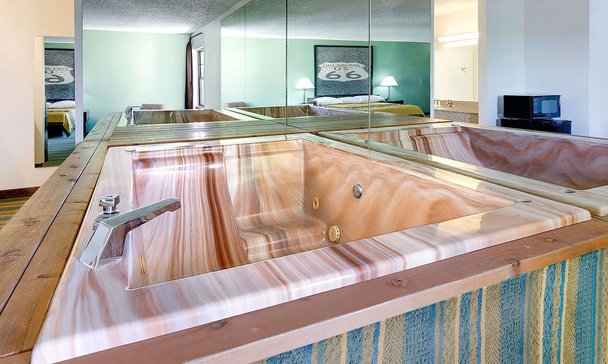 Sapulpa Hotel | Super 8 by Wyndham Sapulpa/Tulsa Area