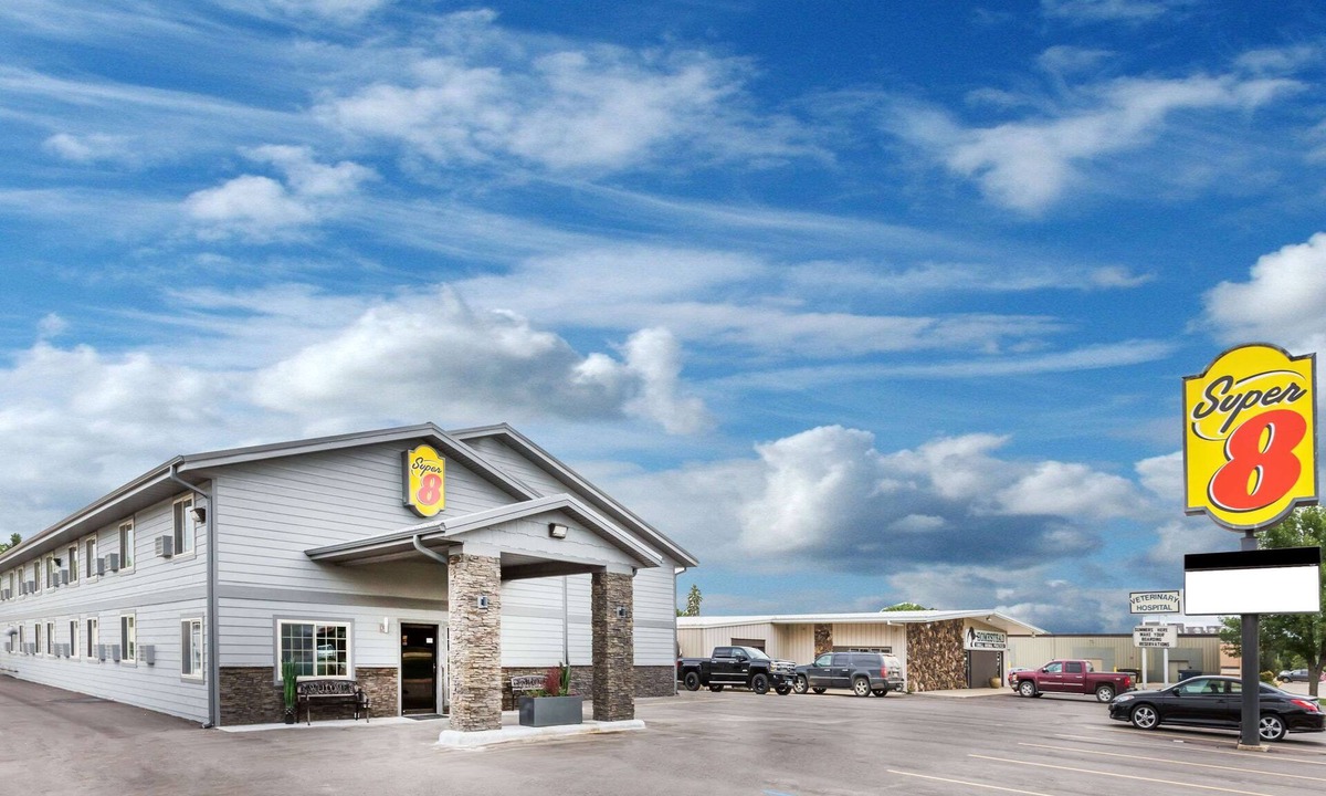 Spencer Hotel | Super 8 by Wyndham Spencer