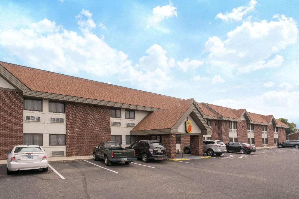 St. Cloud Hotel | Super 8 by Wyndham St. Cloud