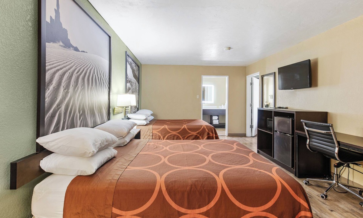 St. George Hotel | Super 8 by Wyndham St. George UT