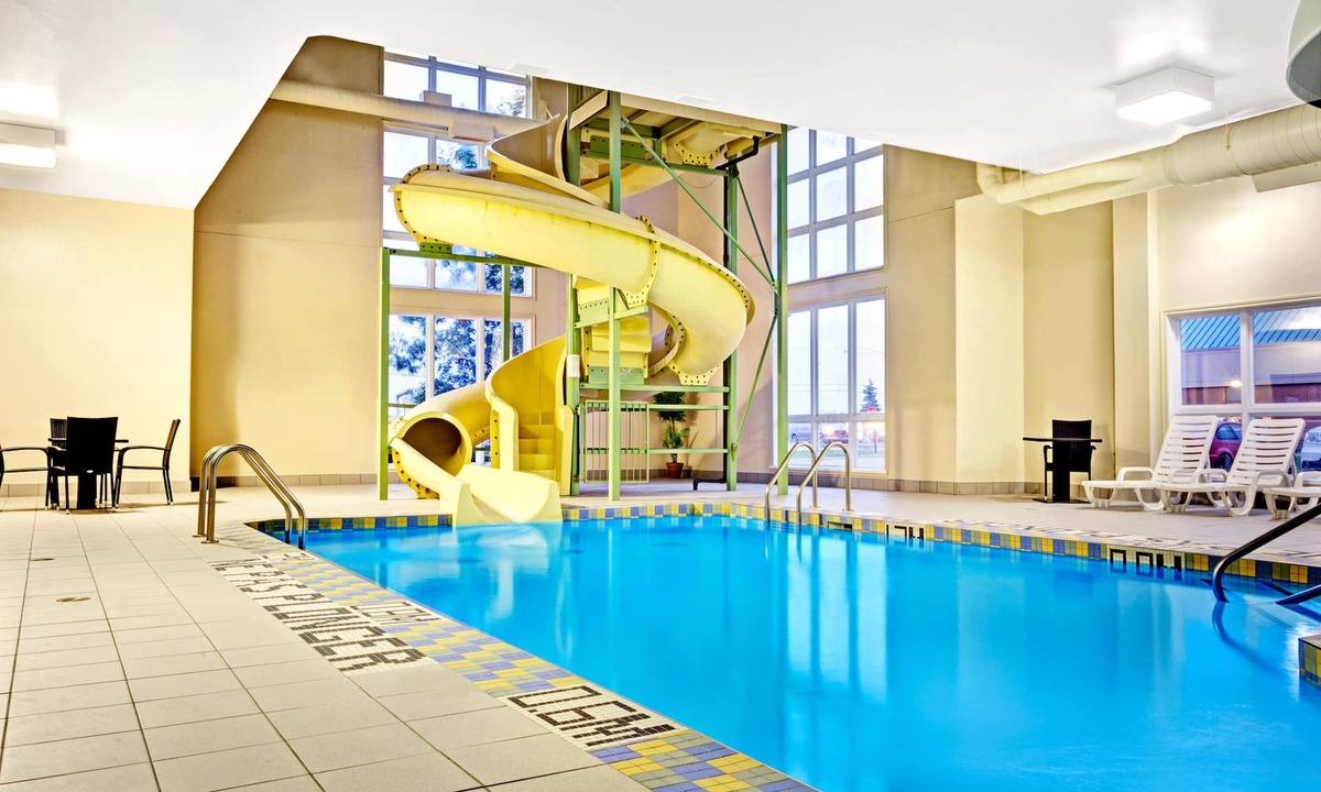Bellefeuille Hotel | Super 8 by Wyndham St-Jerome