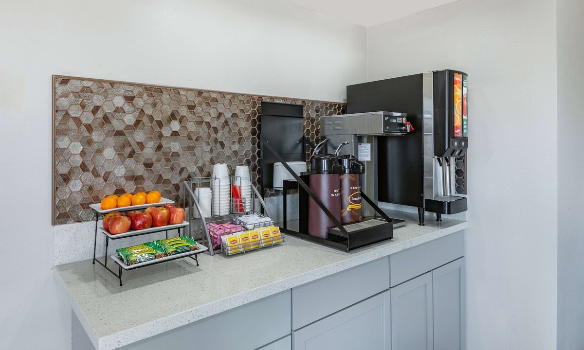 Charlottesville Hotel | Super 8 by Wyndham Charlottesville