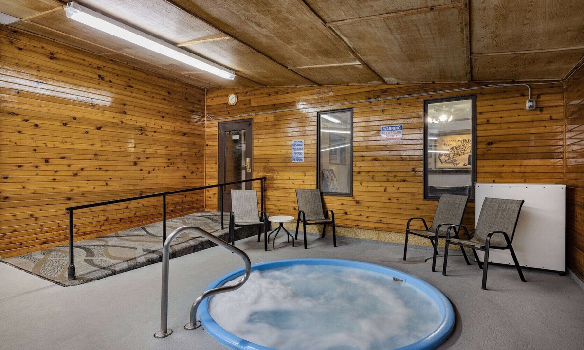 Valentine Hotel | Super 8 by Wyndham Valentine NE