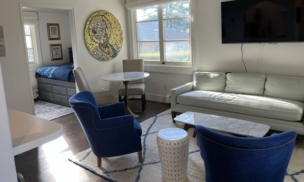 Strawberry Apartment | Super Charming Mill Valley Pied-a-Terre