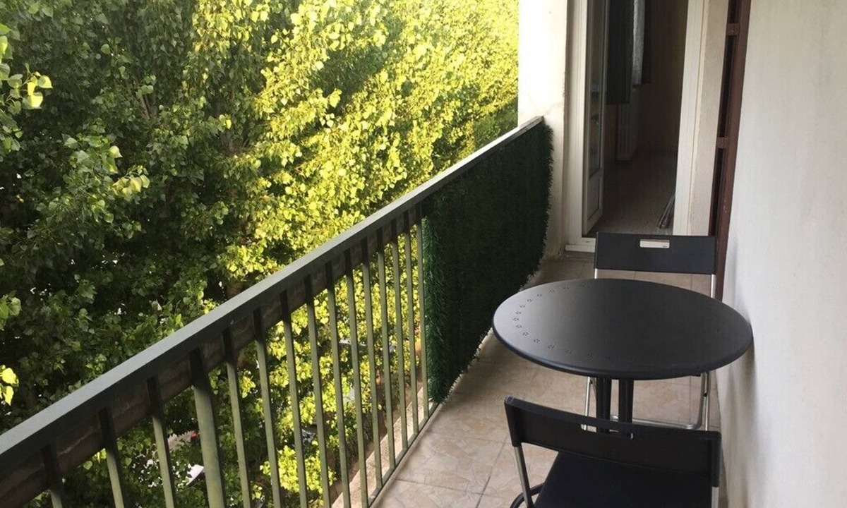 Lemasson Apartment | Super comfy apartment close comedy