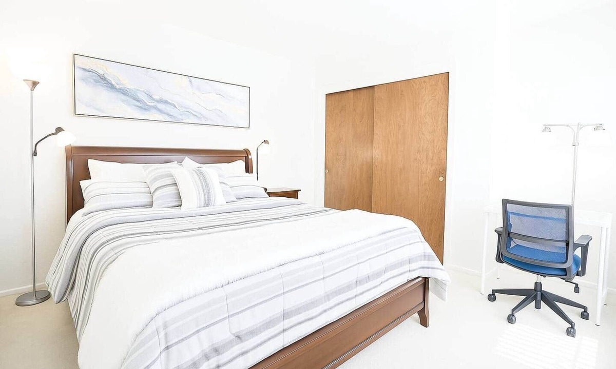 Sunnyvale House | Super Comfy King Bed Room/Nice neighborhood