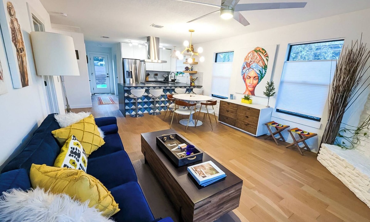 St. John - Coronado Hills House | Super Cute and Fully renovated 2 bedroom Home, 8 mins to downtown
