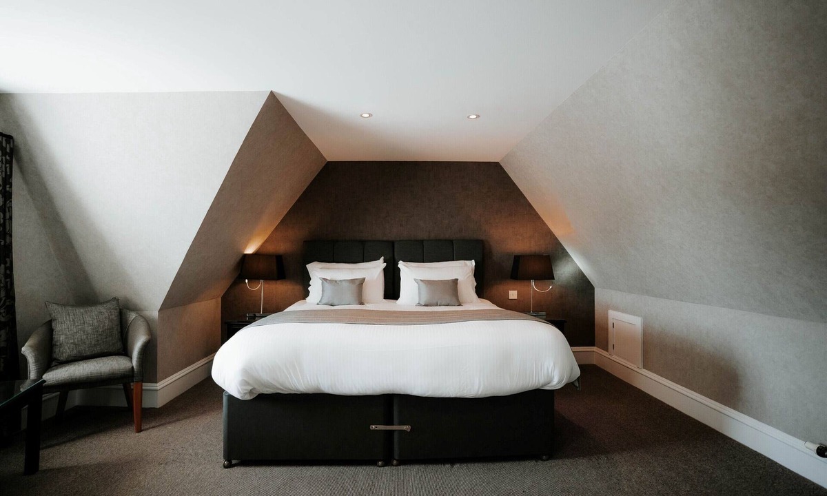 Ellon Hotel | Super King or Twin-Ensuite
