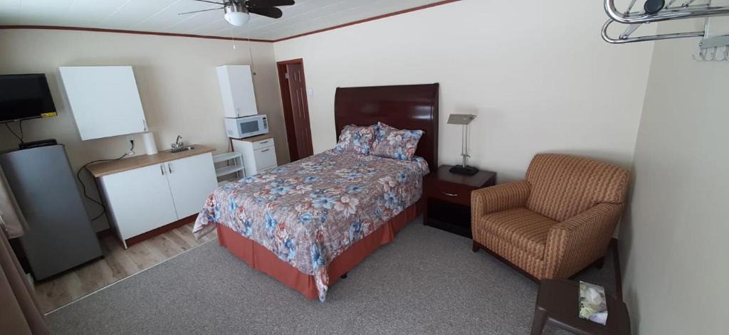 Sault Ste. Marie Hotel | Super Nights Inn