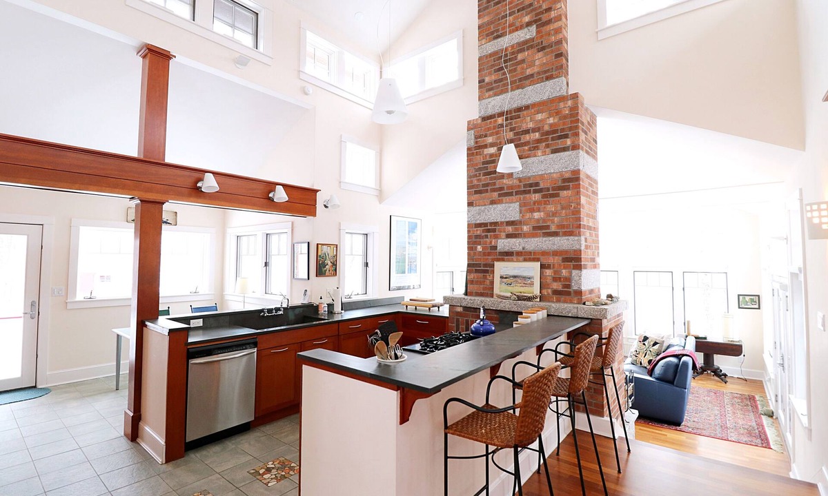 Sedgwick House | Super-Private Dream House with Sunset Views