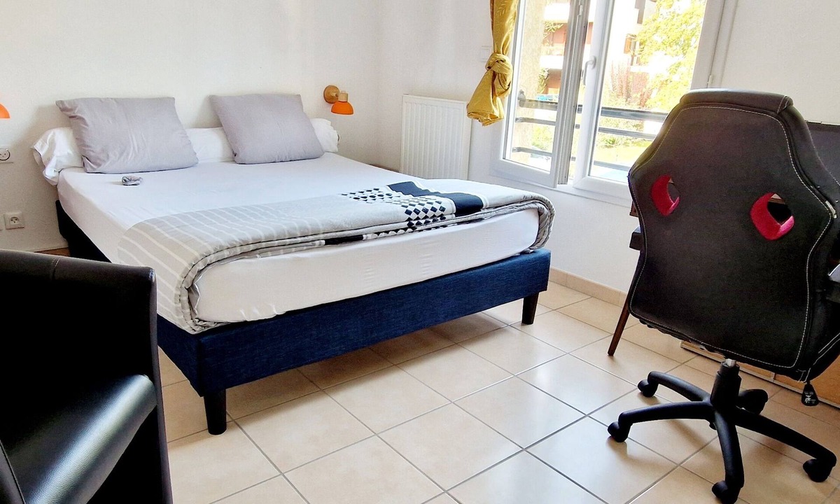 Prevessin-Moens Apartment | Super room