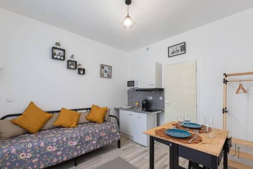 Saint-Quentin Apartment | Super Studio Bien équipé