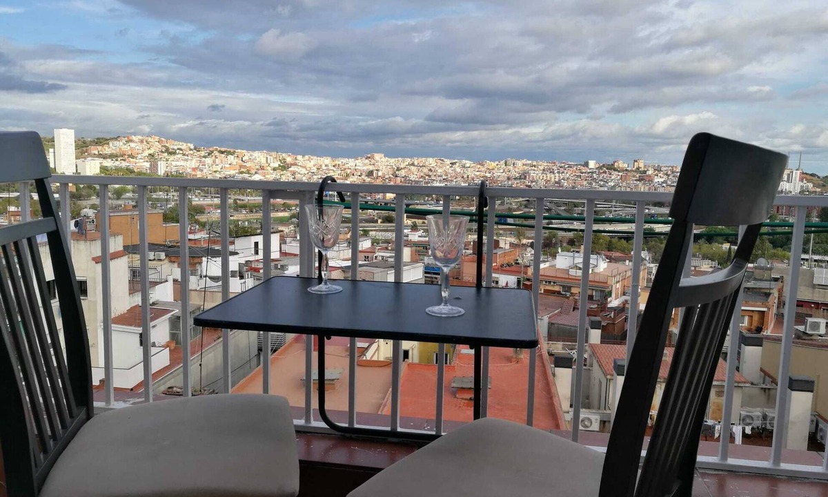 la Trinitat Vella Apartment | Super Views Finestrelles Attic Entire Apartment
