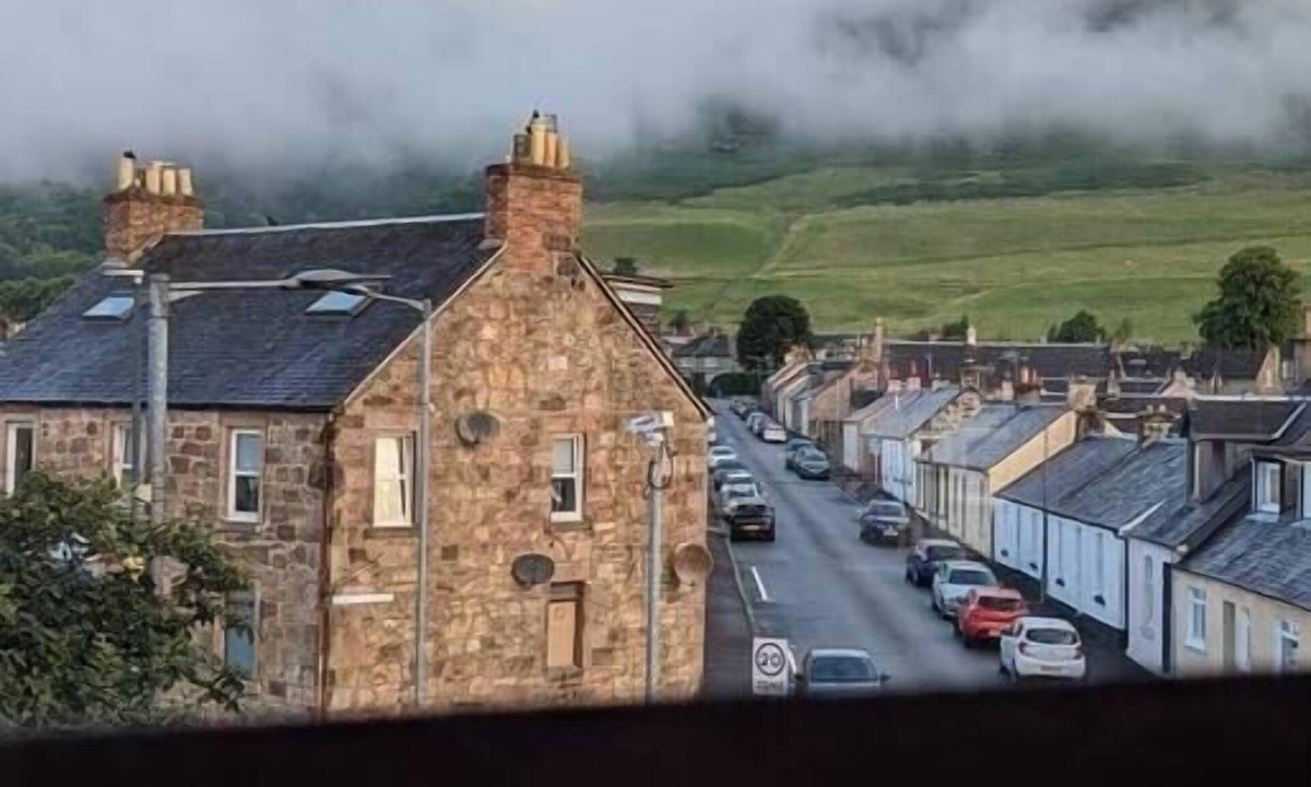 Tillicoultry Condo | Superb 2 Bedroom Flat Tillicoultry