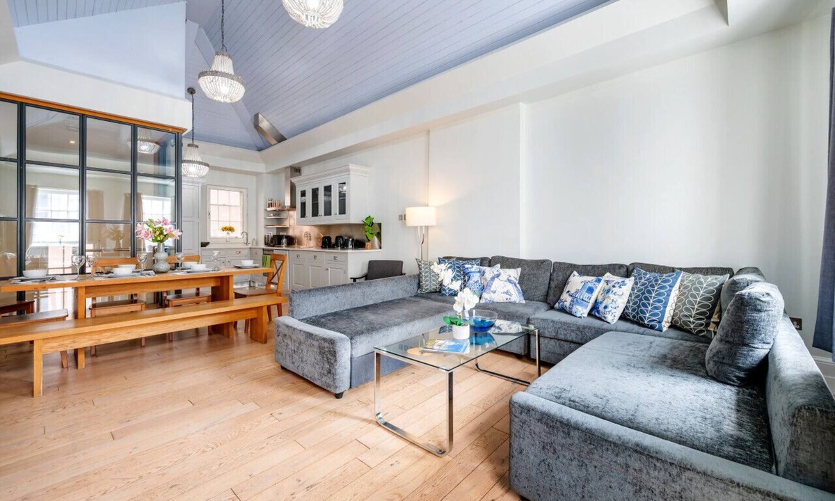 London City Centre Apartment | Superb 2 bedroom Covent Garden