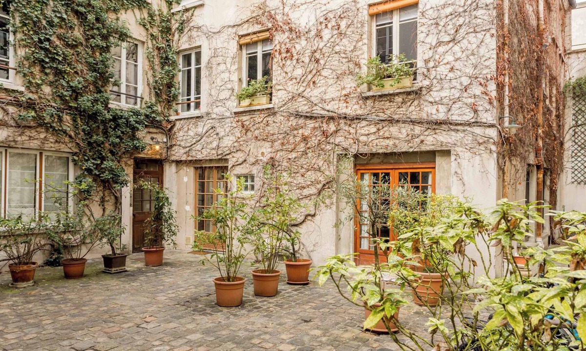 Arsenal Apartment | Superb Ac Apartment in the Heart of the Marais