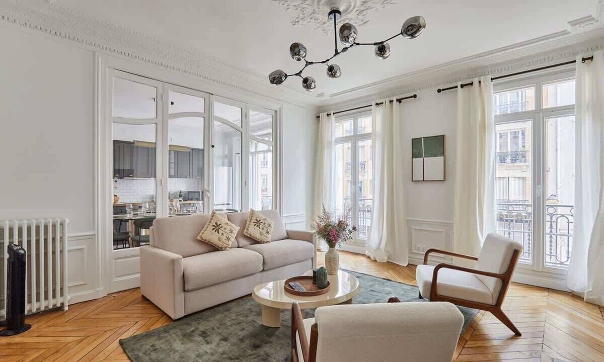 Quartier de la Porte-Saint-Denis Apartment | Superb Apartment in the Heart of Paris