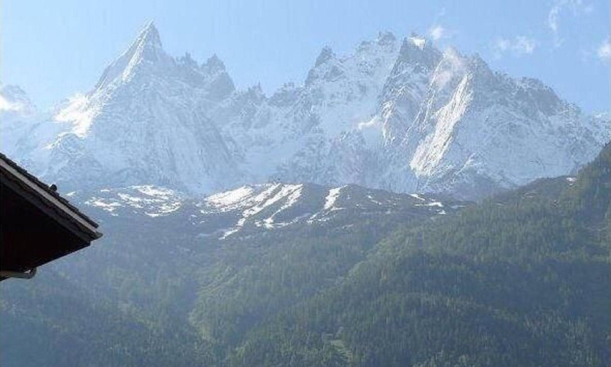 Chamonix City Centre Apartment | Superb Central Chamonix Apartment, Great Views, next to the beginners slopes