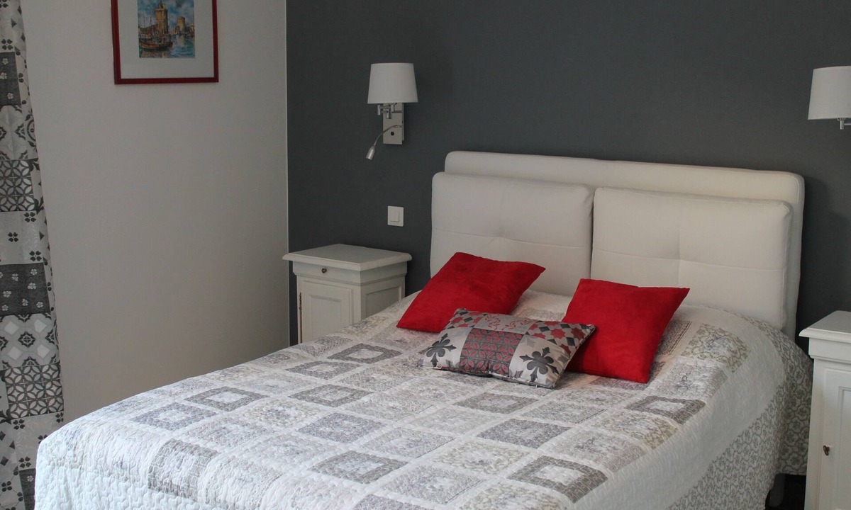 Houilles House | Superb charming room with private access