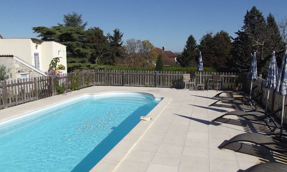 La Roche-Posay Apartment | Superb Edge Of Village 2 Bed Self Catering Accommodation With Pool And Terrace