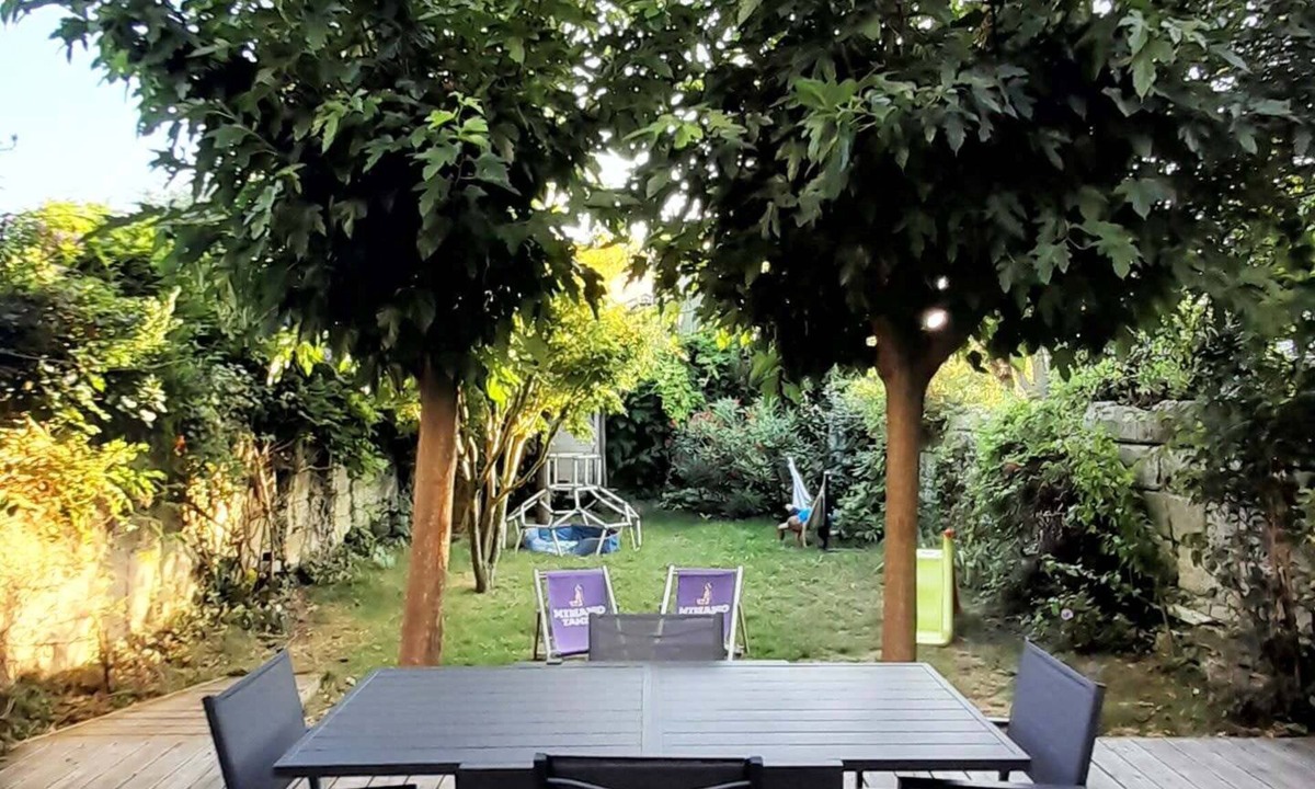 Saint-Michel - Nansouty - Saint-Genes House | Superb House With Balcony In Talence