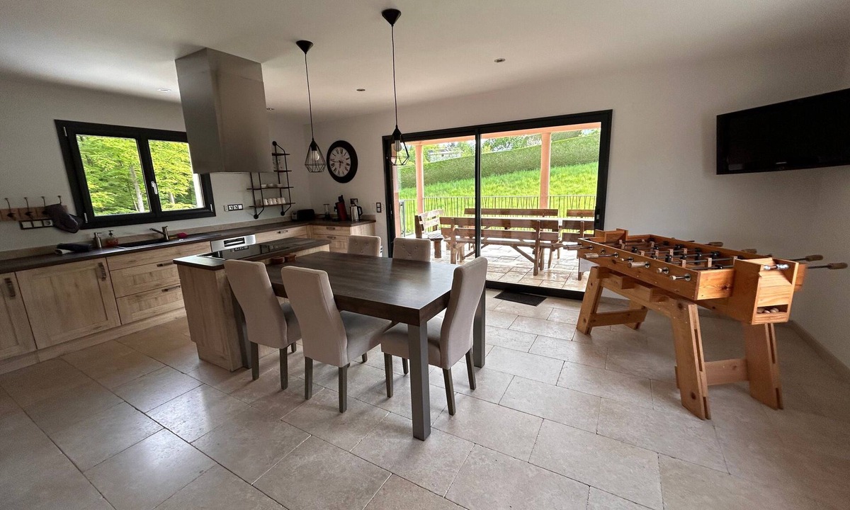 Chantraine House | Superb Peaceful House with Pool