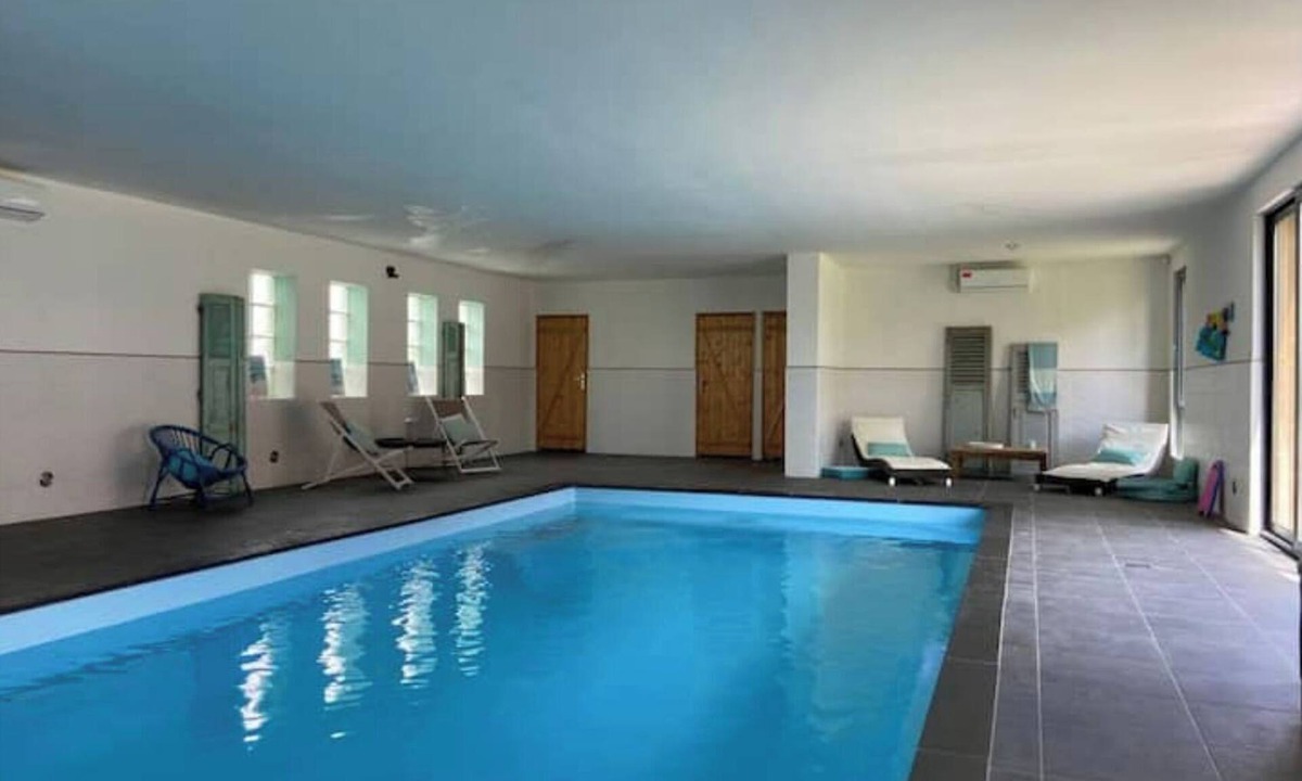 Lys-lez-Lannoy Apartment | Superb private studio in a quiet area with private pool/spa