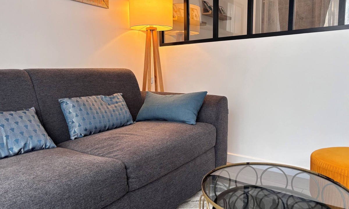 Maromme Apartment | Superb studio 5 min from Rouen/Free parking