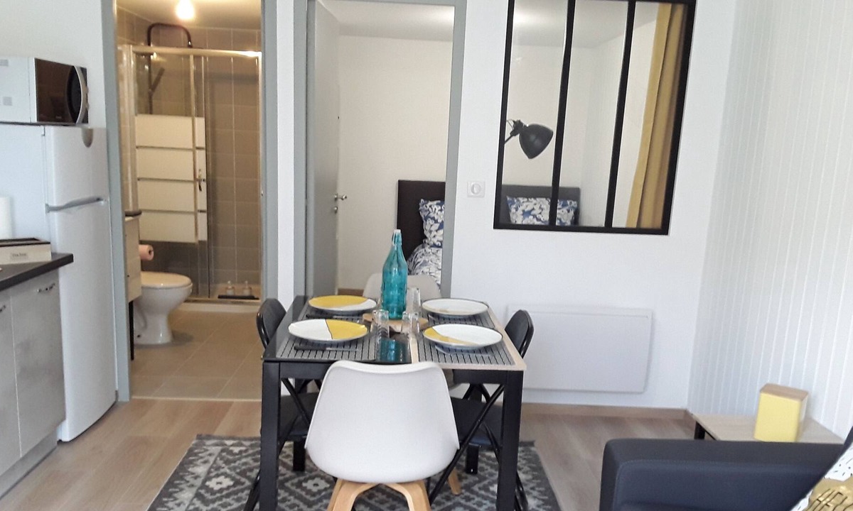 Polignac Apartment | Superb T2 in peace / 4 people / 5 min from Puy-en-Velay