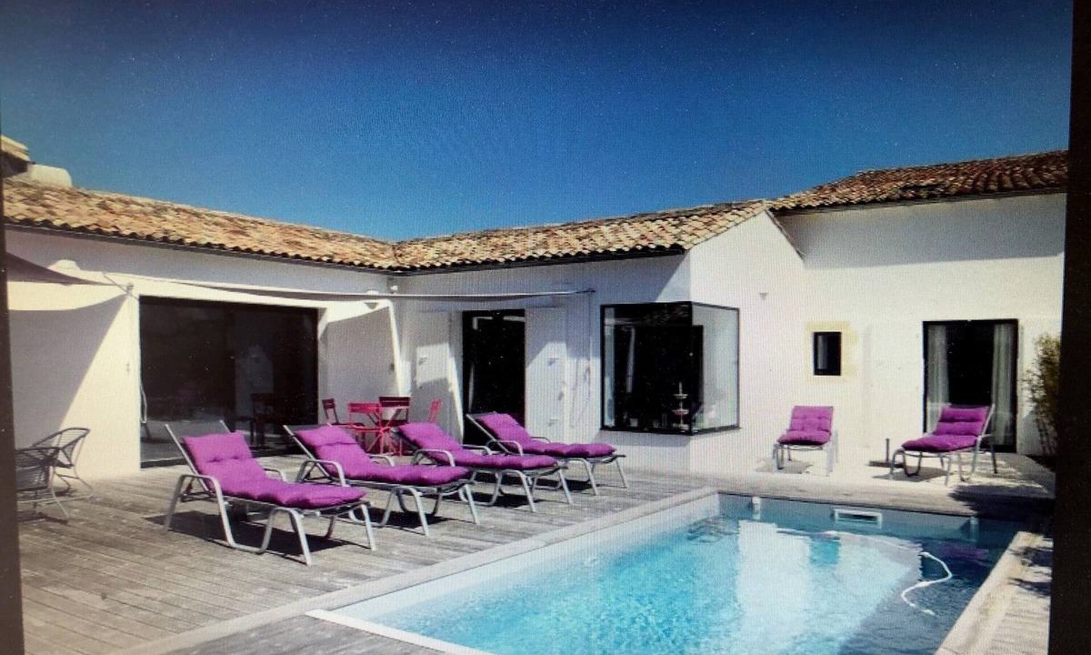 La Couarde-sur-Mer House | SUPERB VILLA WITH HEATED SWIMMING POOL