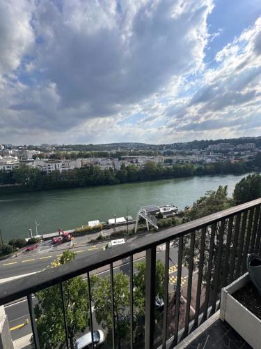 Billancourt–Rives de Seine Apartment | Superbe appartement vue sur la Seine situé à Boulogne-Billancourt