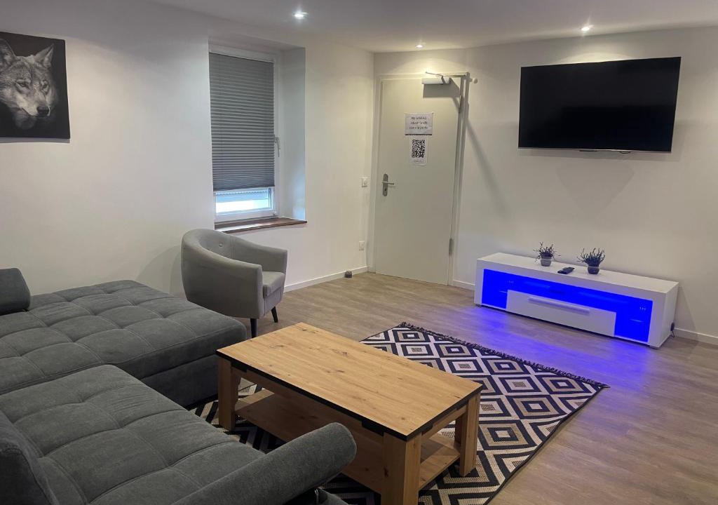 Villerupt Apartment | Superbe Appartement au RDC avec cheminée