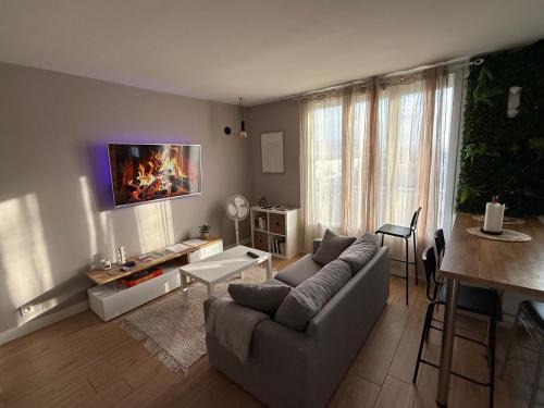 Secteur 3 Apartment | superbe duplex avec parking gratuit