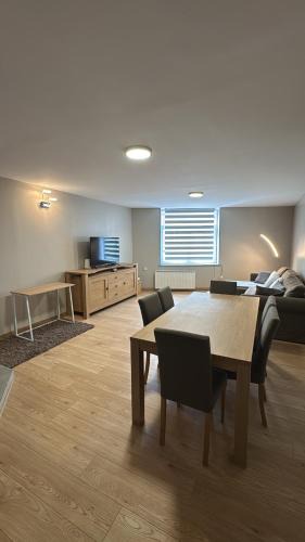 Croix Apartment | Superbe Duplex - Rénové à Neuf !