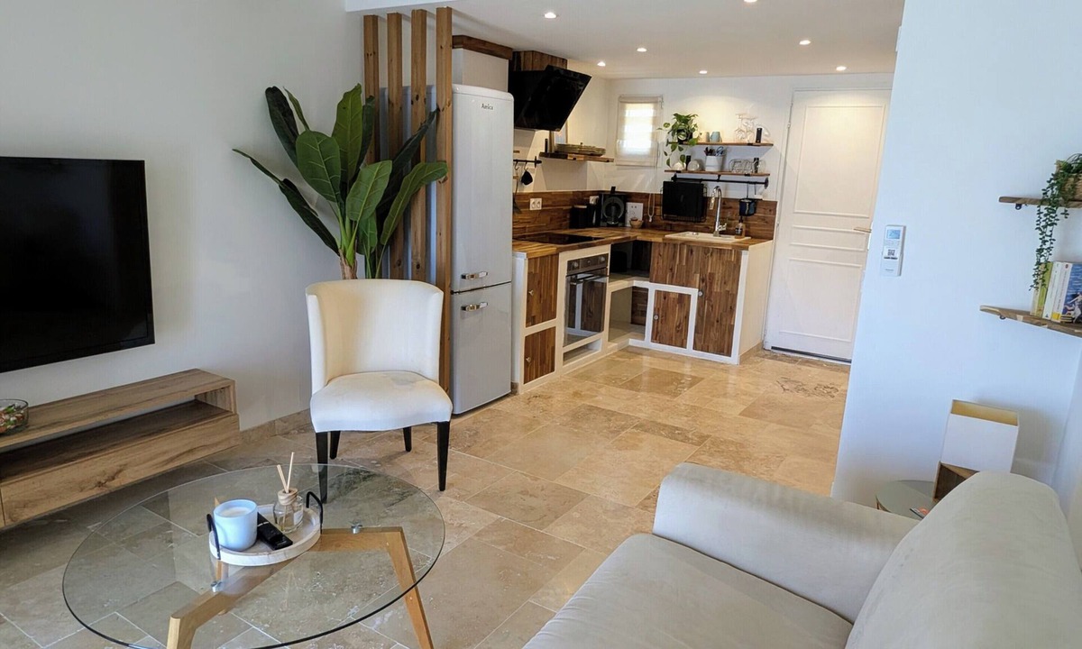 Saint-Vallier-de-Thiey Condo | Superbe Maisonnette Dans Résidence Avec Piscine