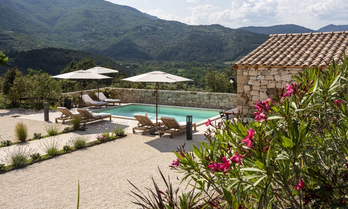 Brujas Villa | Superbe Villa Avec Piscine